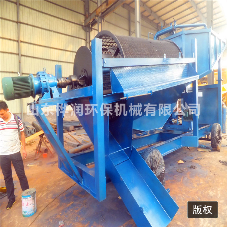 苏里南移动式淘金车